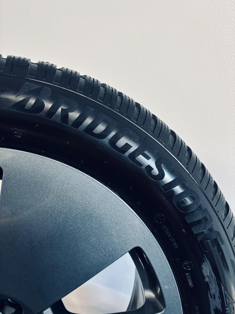 19” Audi Q8 Etron velgen + winterbanden, Gebruikt, 255 mm, Banden en Velgen, Winterbanden
