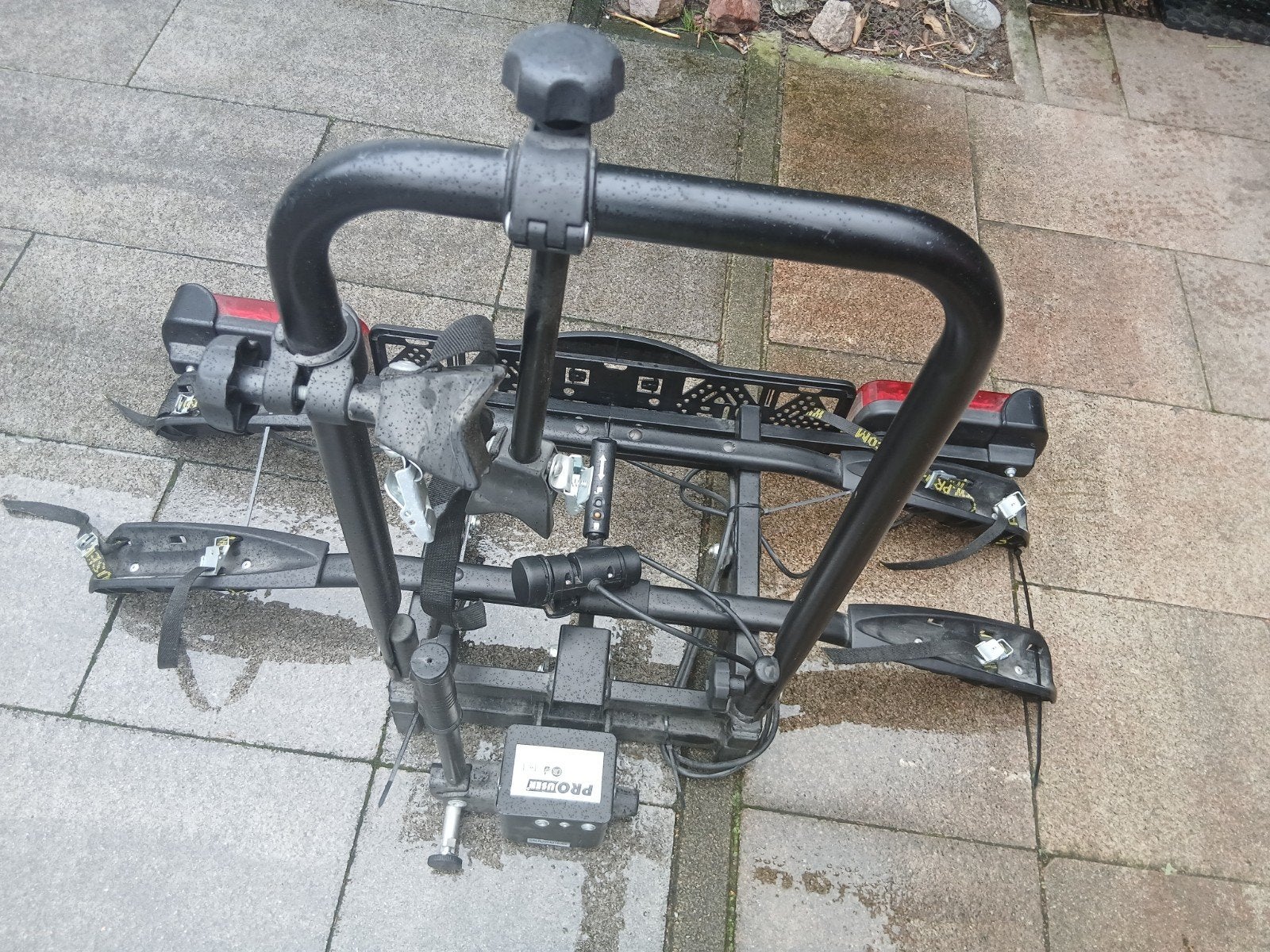 ProUser Fietsendrager 2st. Alles functioneerd naar behoren, Ophalen, Trekhaakdrager