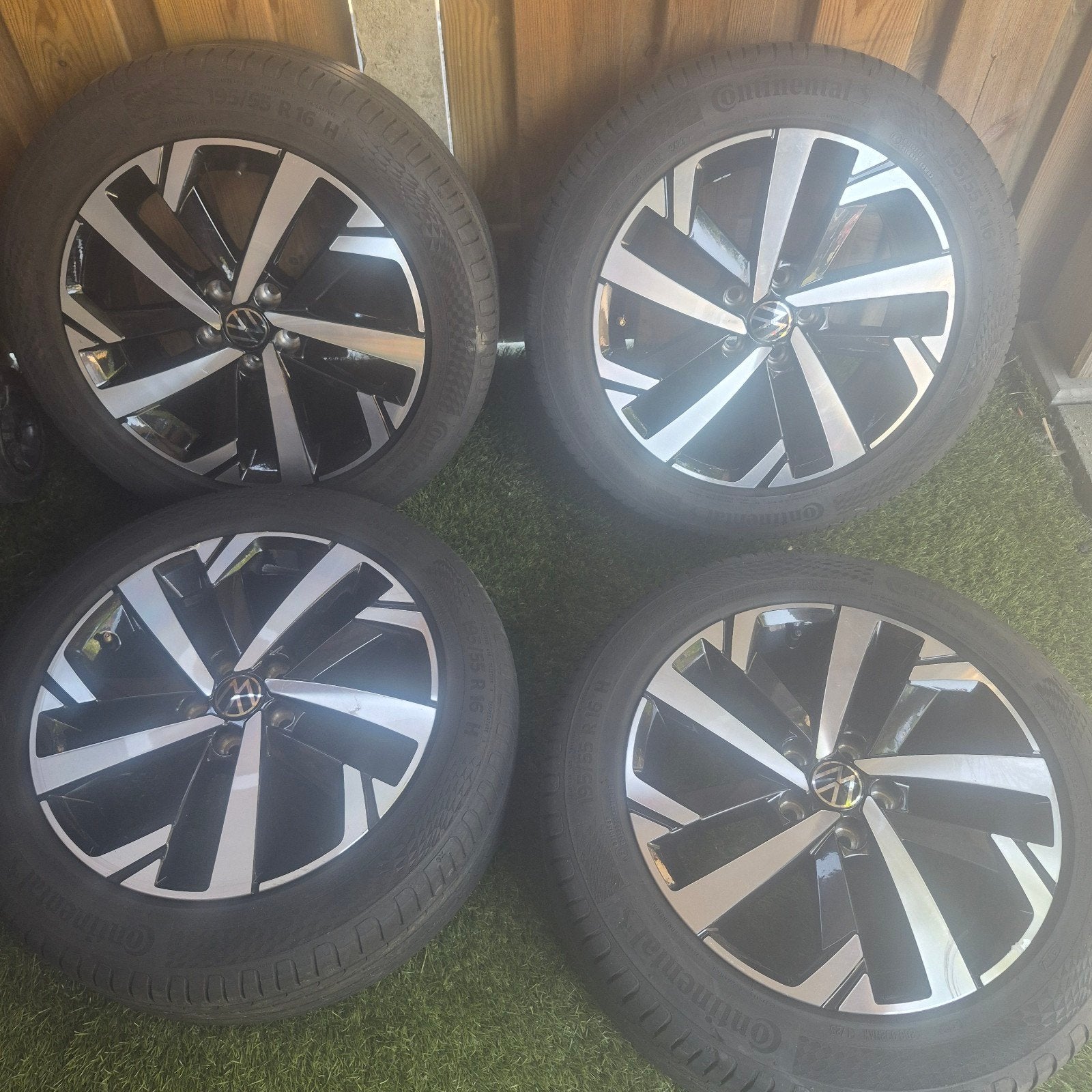 Vw polo velgen met banden 16inch, Auto-onderdelen, Banden en Velgen, Ophalen, 17 inch, 205 mm, Zomerbanden