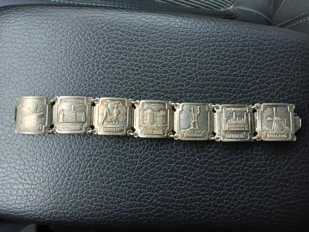 Armband met afbeeldingen van steden, Sieraden, Tassen en Uiterlijk, Armbanden, Ophalen, Zo goed als nieuw, Zilver