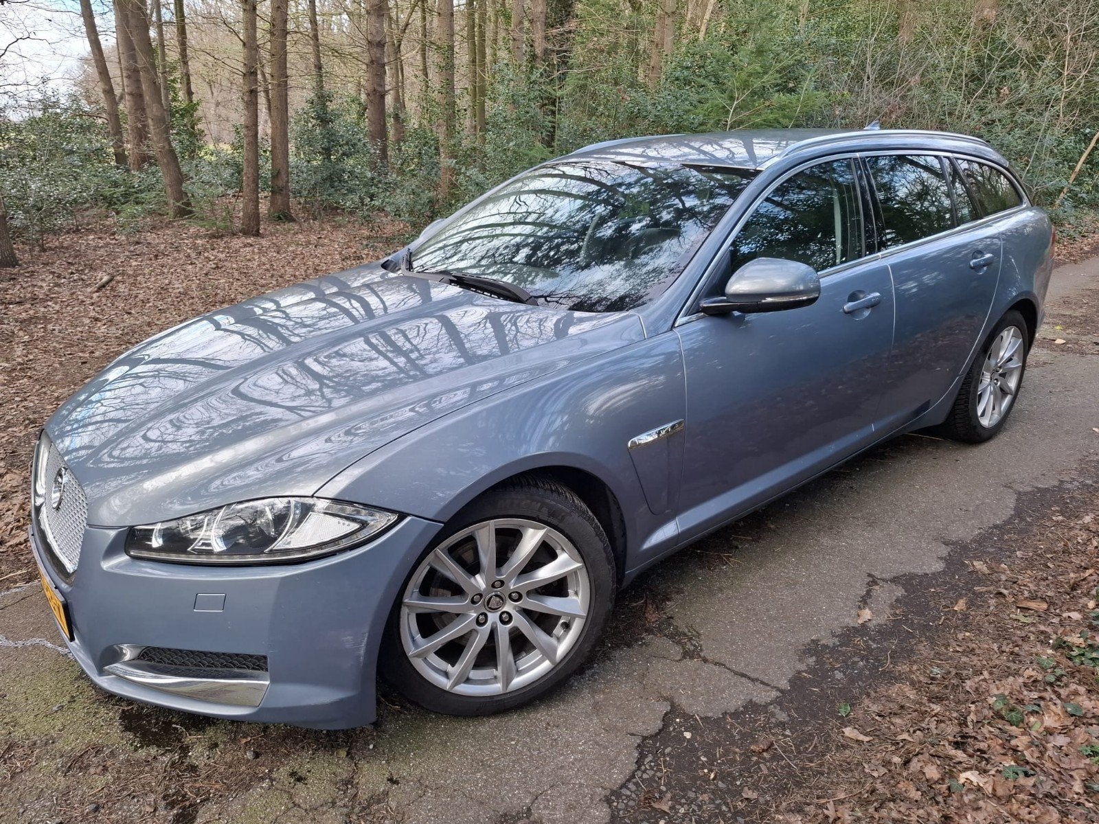 Jaguar XF 2.2D lage km stand boekjes leer afnembare trekhaak, Auto's, Automaat, Dealer onderhouden, Achterwielaandrijving, Leder