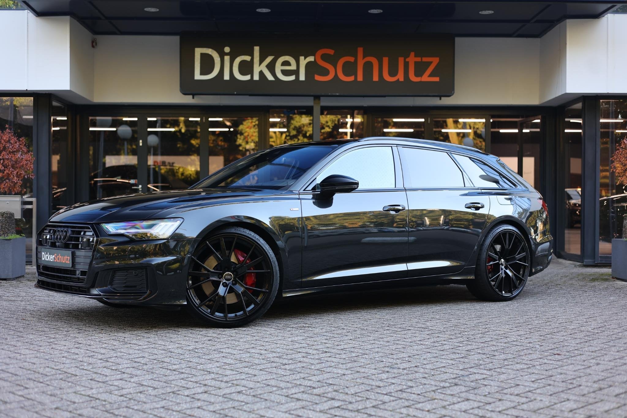 Audi A6 Avant 55 TFSIe quattro Competition Pano | S Sportsto, Auto's, Automaat, Gebruikt, 4 cilinders, Zwart