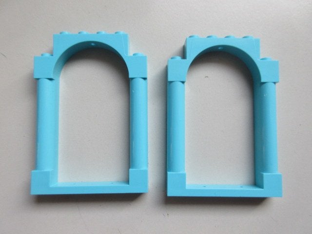 nr. 9377, 2 medium azure kozijnen met boog, 1x6x7, Ophalen of Verzenden, Zo goed als nieuw, Lego