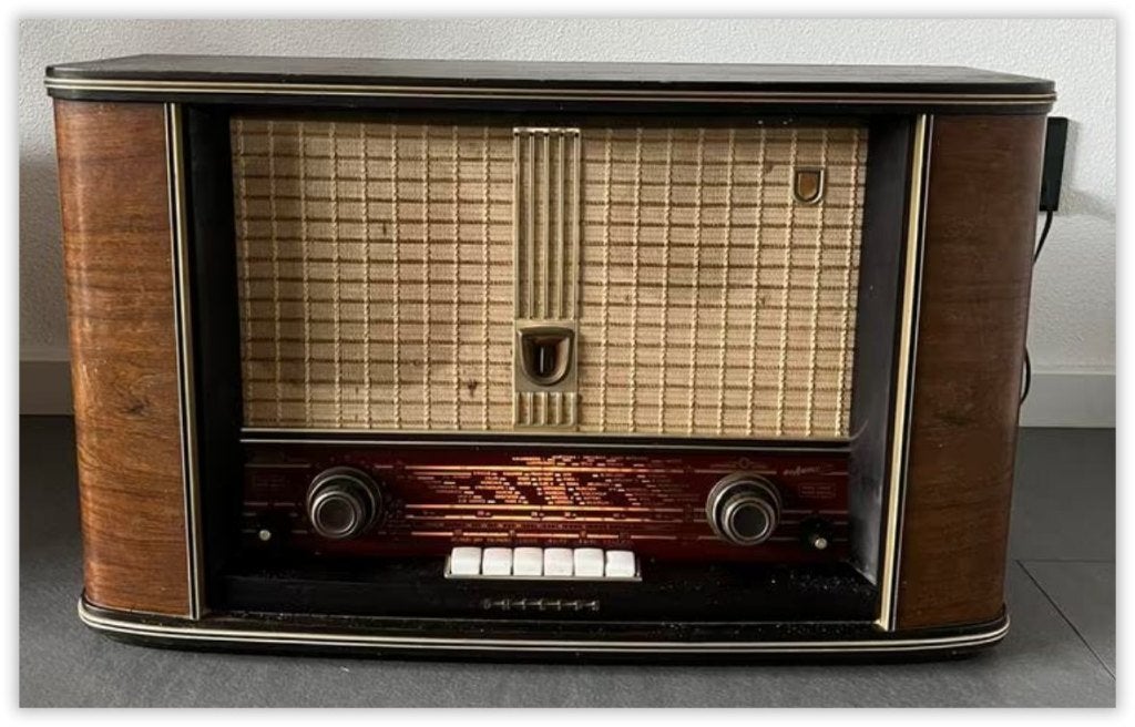 Ik zoek ouderwetse BuizenRadio's, Ophalen