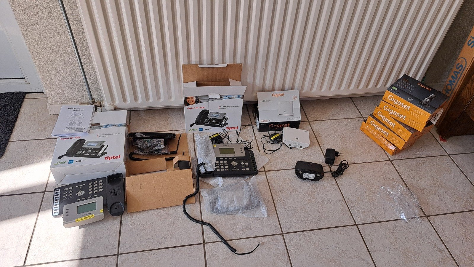 Gigaset N510 IP PRO Basisstation en Tiptel IP 284 Telefoon, Ophalen of Verzenden, Gebruikt