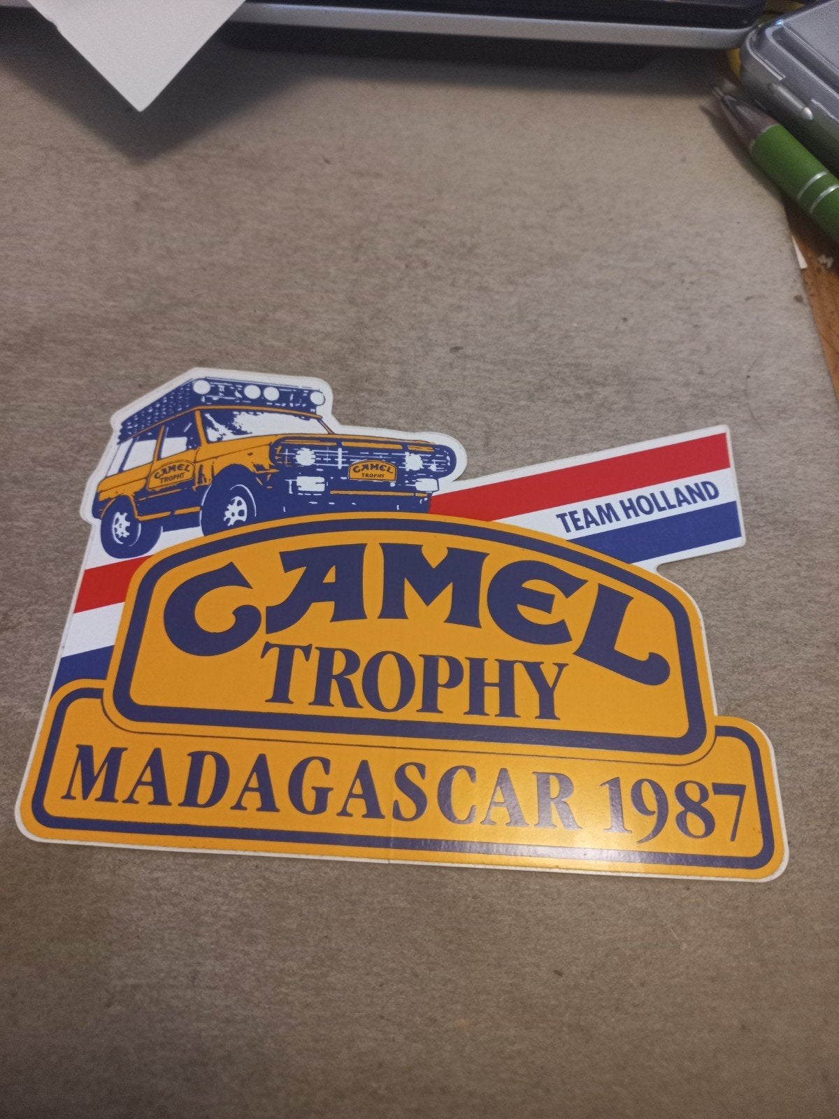 Camel Trophy Madagascar 1987 Team Holland Sticker, Ophalen of Verzenden
