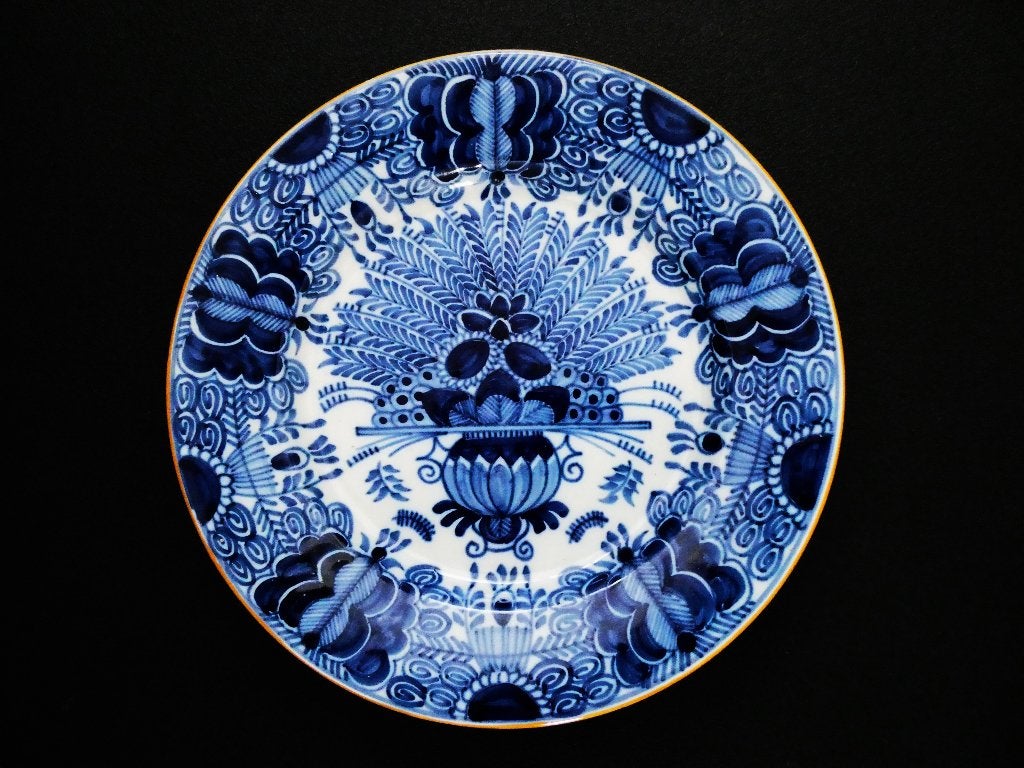 Pauwenbord gemerkt gekruiste T's gebroeders Tichelaar Makkum, Antiek en Kunst, Antiek | Keramiek en Aardewerk, Ophalen of Verzenden
