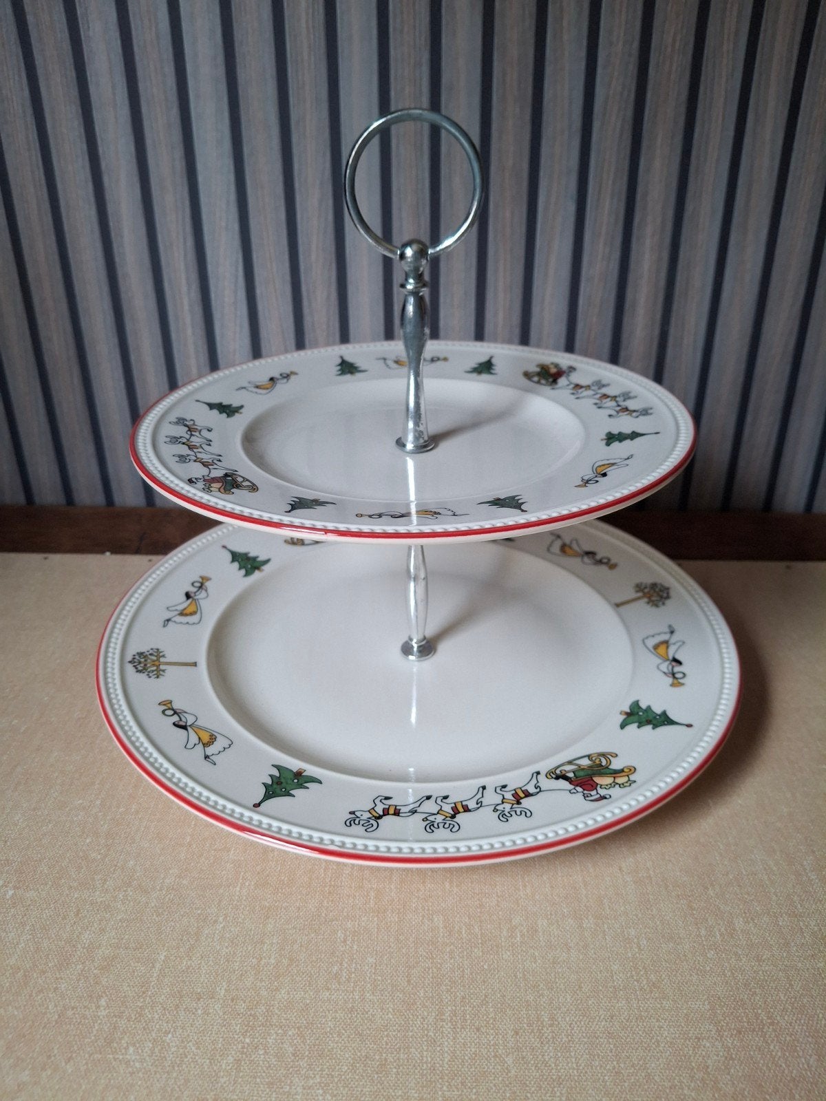 Wedgwood kerst etagere, Ophalen of Verzenden, Zo goed als nieuw