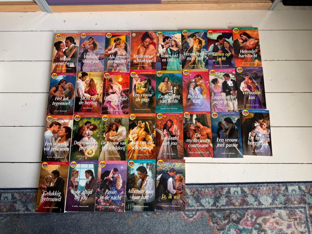 29 Candlelight Historische Romans - In 1 koop, Boeken, Ophalen of Verzenden, Gelezen, Nederland