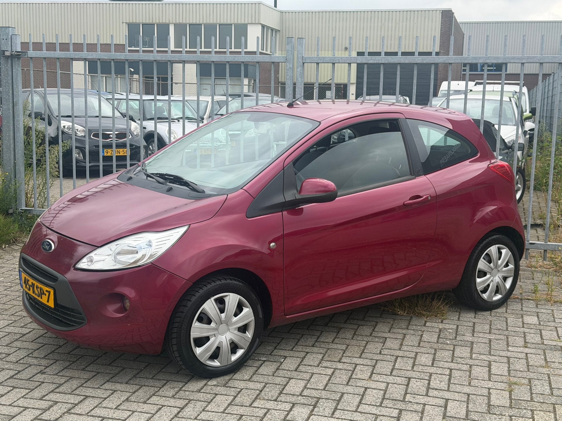 Ford Ka 1.2 Titanium X! NL AUTO NAP! Airco l Elek pakket l A, Voorwielaandrijving, Stof, Gebruikt, 4 stoelen