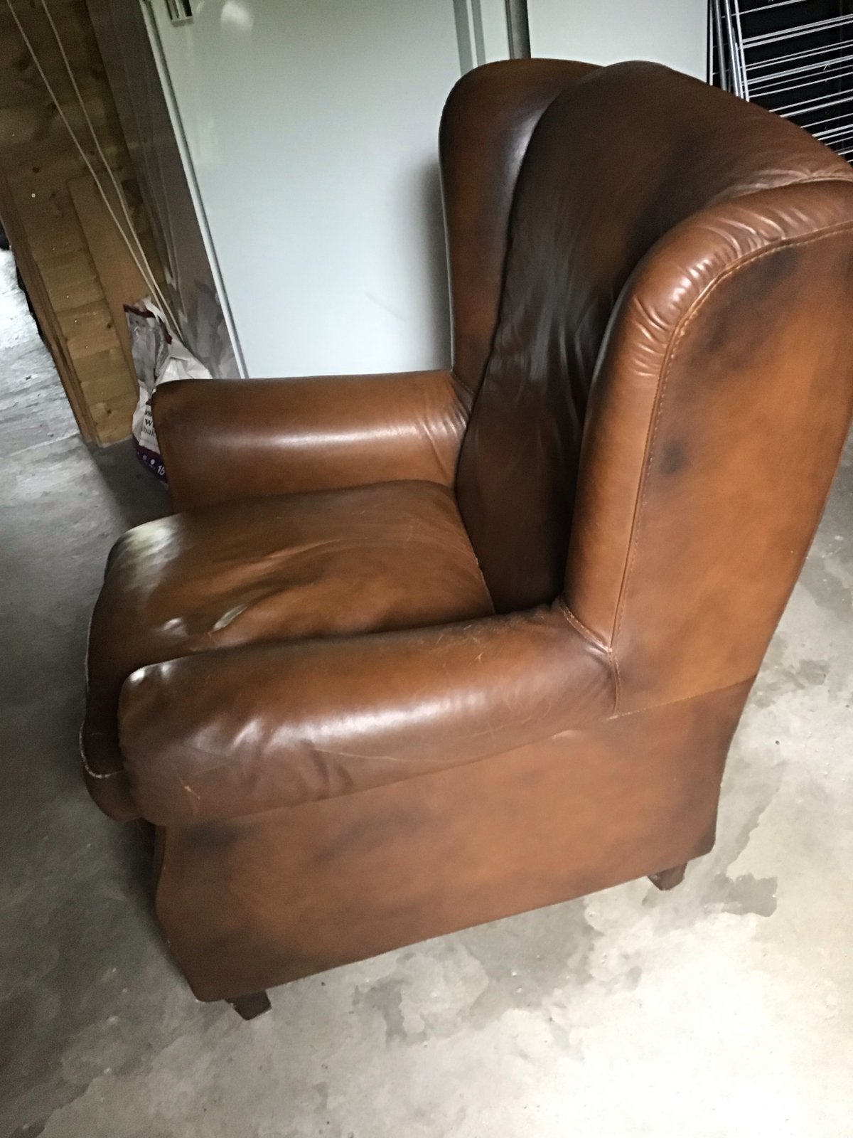 Leren fauteuil - Gebruikt met kleine gaatjes, Huis en Inrichting, Fauteuils, Ophalen, Gebruikt, Leer, 75 tot 100 cm