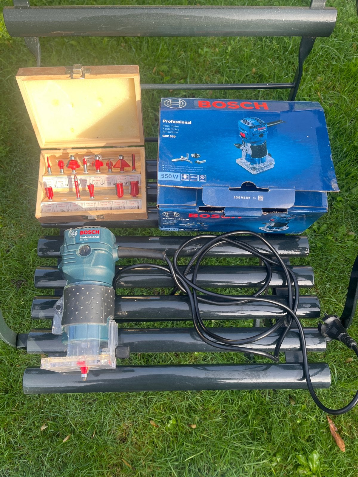 Bosch GKF 550 Kantenfrees - Zo goed als nieuw, Ophalen of Verzenden, Zo goed als nieuw, Elektrisch, Kantenfrees