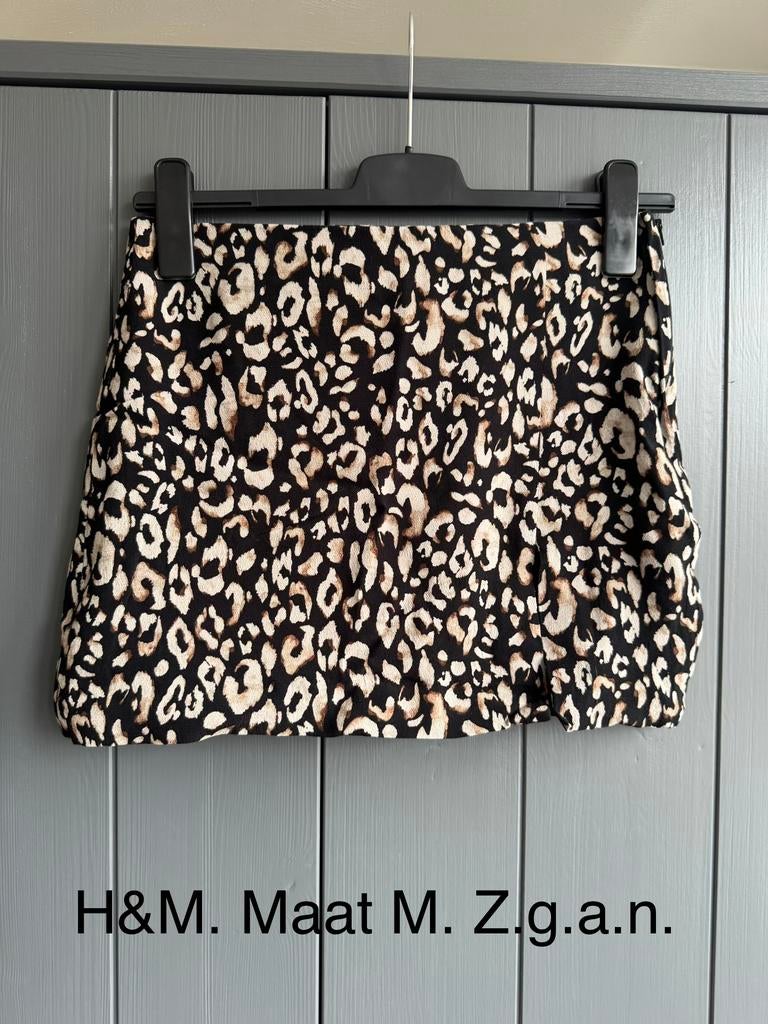 H&M Leopard Print Minirok Maat M Zo goed als nieuw, Maat 38/40 (M), Zwart, Ophalen of Verzenden, Zo goed als nieuw