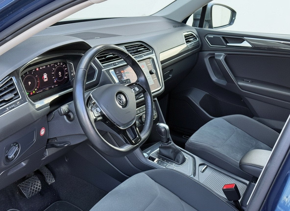 Volkswagen Tiguan Allspace 1.5 TSI Highline Business R 7p. |, Auto's, Euro 6, Blauw, 14 km/l, Bedrijf