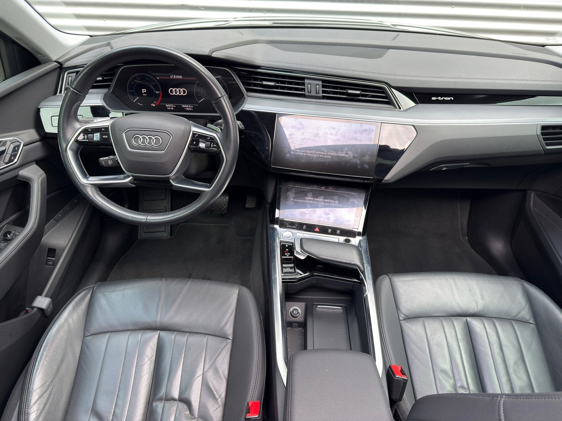 Audi E-tron E-tron 50 quattro Launch edition plus 71 kWh l 8, Automaat, Vierwielaandrijving, SUV of Terreinwagen, Zilver of Grijs