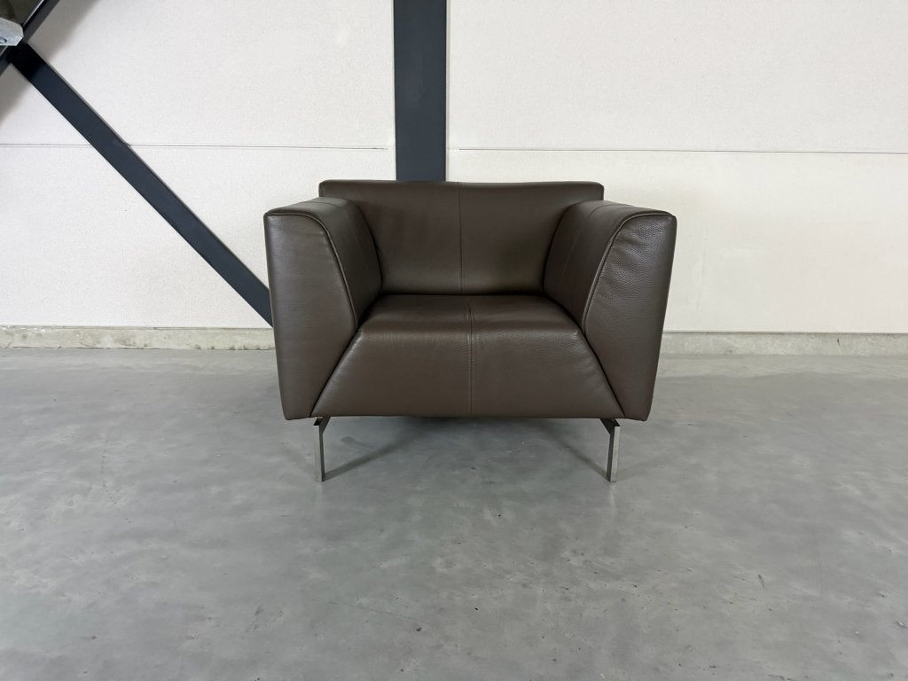 Rolf Benz Linea fauteuil - taupe bruin leer, Ophalen, Nieuw, Leolux Montis Jori Artifort Pode, 75 tot 100 cm