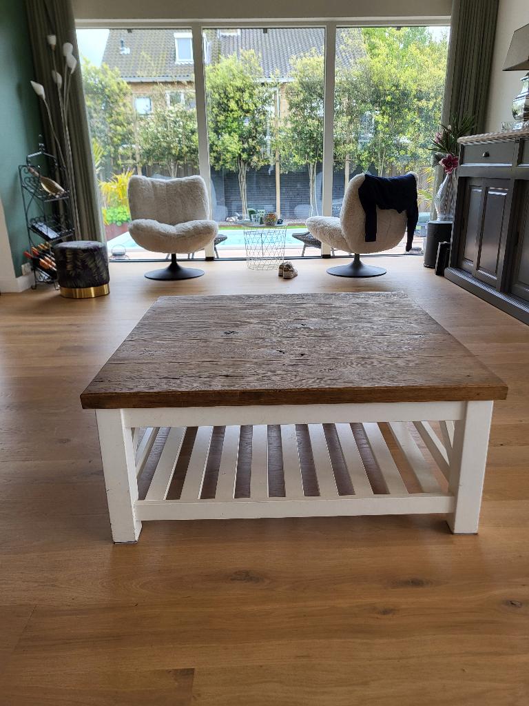 Salontafel 100x100cm - landelijke stijl - rustiek eiken blad, Huis en Inrichting, Tafels | Salontafels, Ophalen, Gebruikt, Vierkant