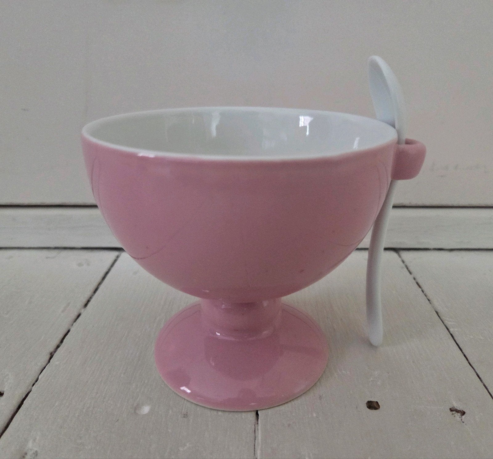 roze retro dessertkom met bijpassende lepel, Ophalen of Verzenden, Gebruikt, Overige stijlen, Overige typen
