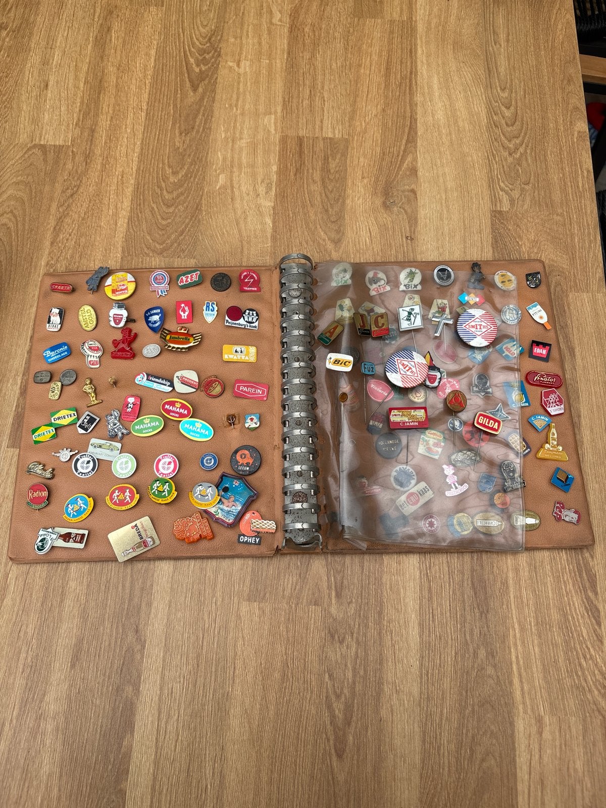 Grote verzameling vintage speldjes, Ophalen of Verzenden, Gebruikt, Merk, Speldje of Pin