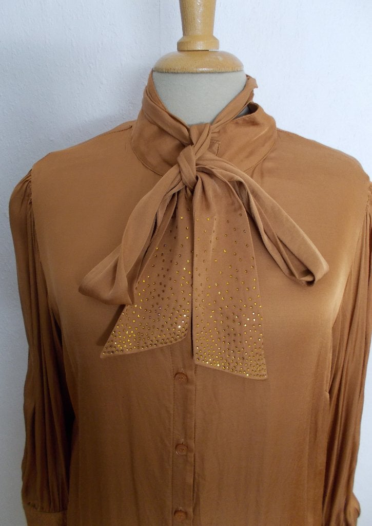 Bruine glamour subtiel bewerkte blouse van Uta Raasch! 40, Ophalen of Verzenden, Zo goed als nieuw, Maat 38/40 (M), Bruin