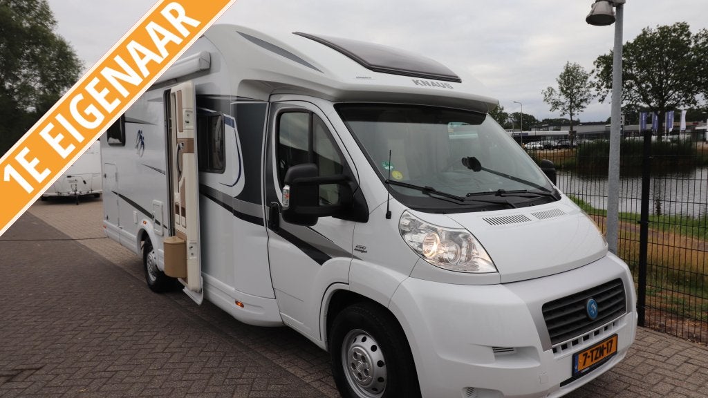 Knaus Sky Wave 700 MEG - Enkele bedden + Hefbed 4-persoons, Ringverwarming, Fiat, Koelkast, Bedrijf