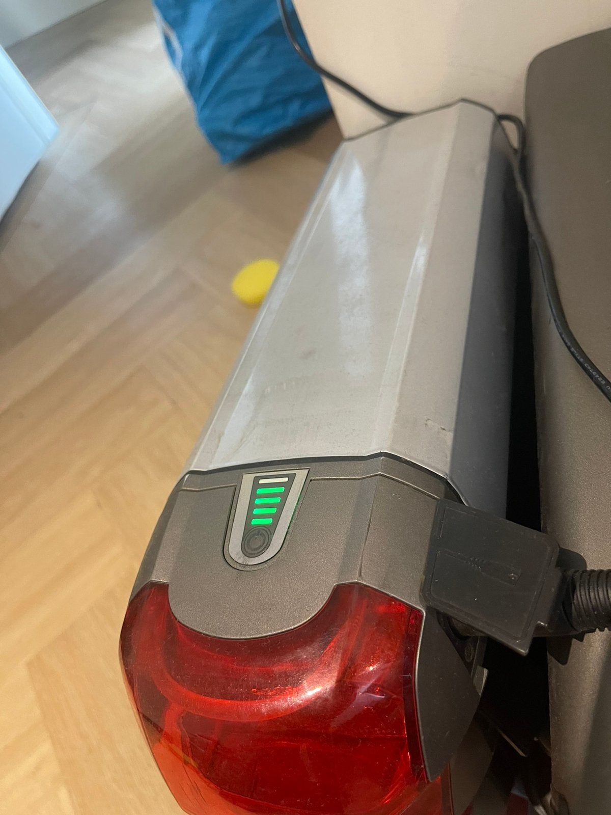 Pmu4 300Wh Accu Iom, Ophalen of Verzenden, Gebruikt