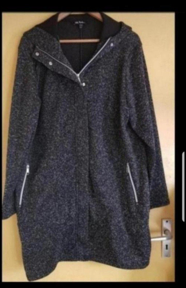 Donkergrijze gemêleerde jas met capuchon, Ophalen, Ulla popken, Maat 46/48 (XL) of groter, Zo goed als nieuw