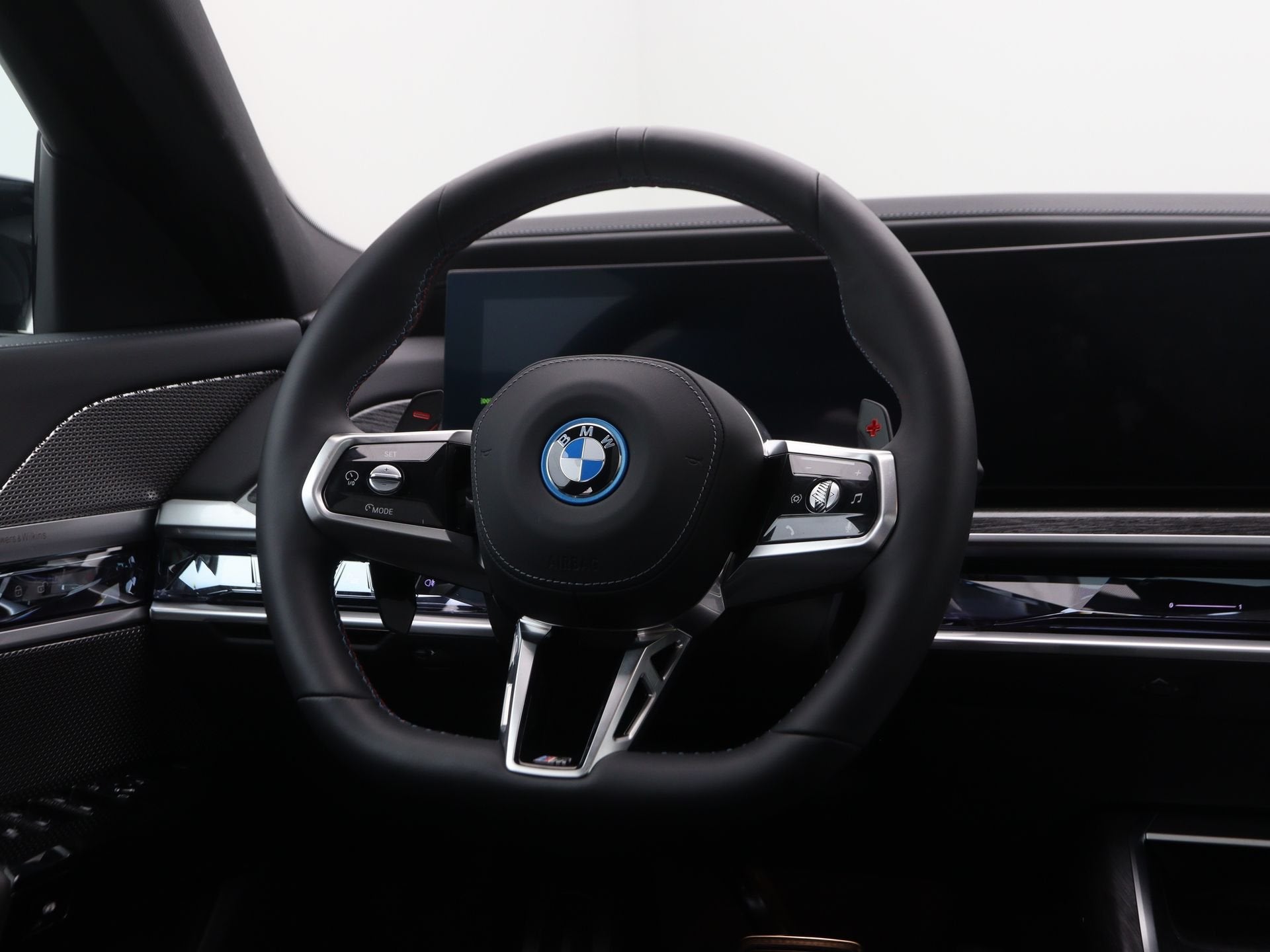 BMW 7 Serie M760e xDrive SoH 100% (bj 2025, automaat), Auto's, Automaat, Overige brandstoffen, Bedrijf, Vierwielaandrijving