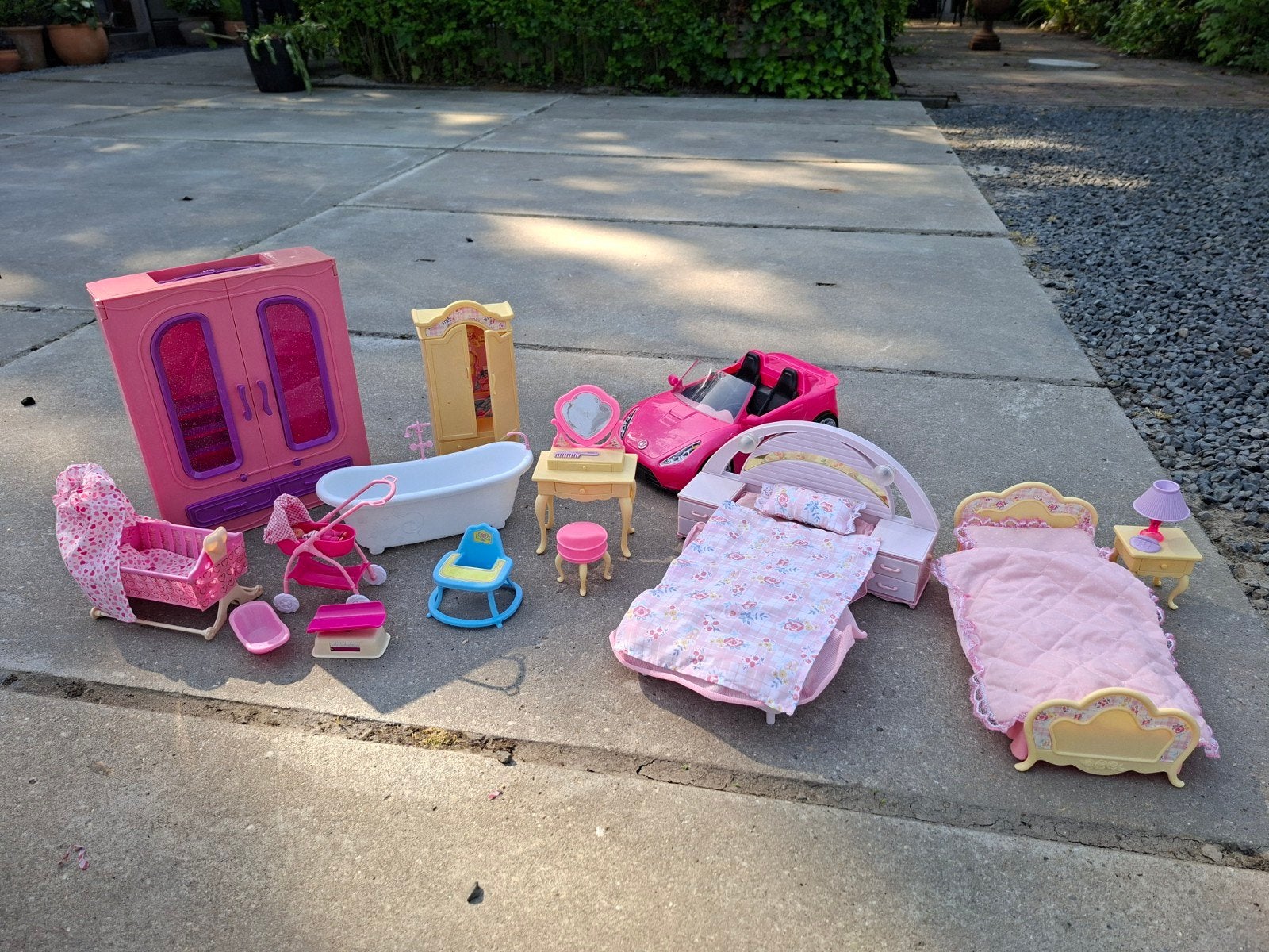 Grote Barbieset meubels, Kinderen en Baby's, Speelgoed | Poppen, Ophalen of Verzenden, Gebruikt, Barbie