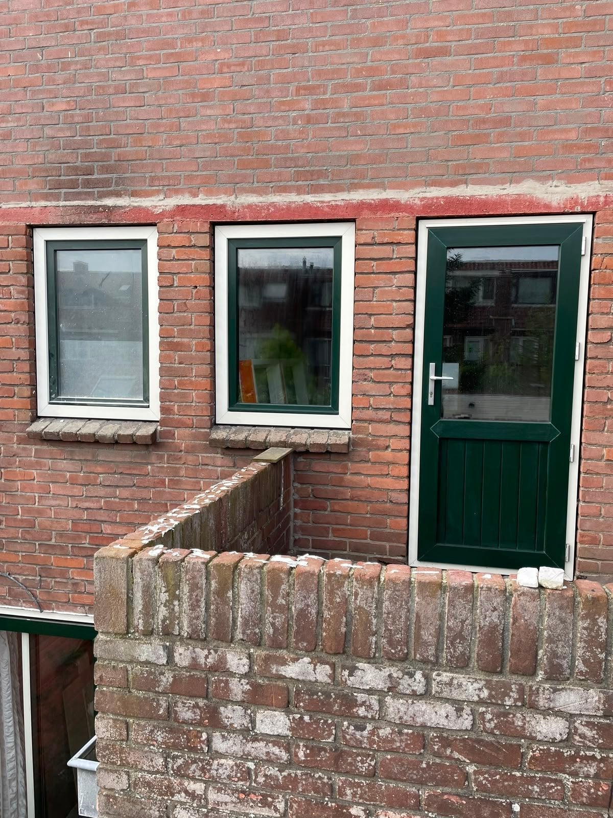 Deur en ramen plus kozijnen, Doe-het-zelf en Verbouw, Deuren en Horren, Gebruikt, Buitendeur, 200 tot 215 cm, 80 tot 100 cm, Kunststof
