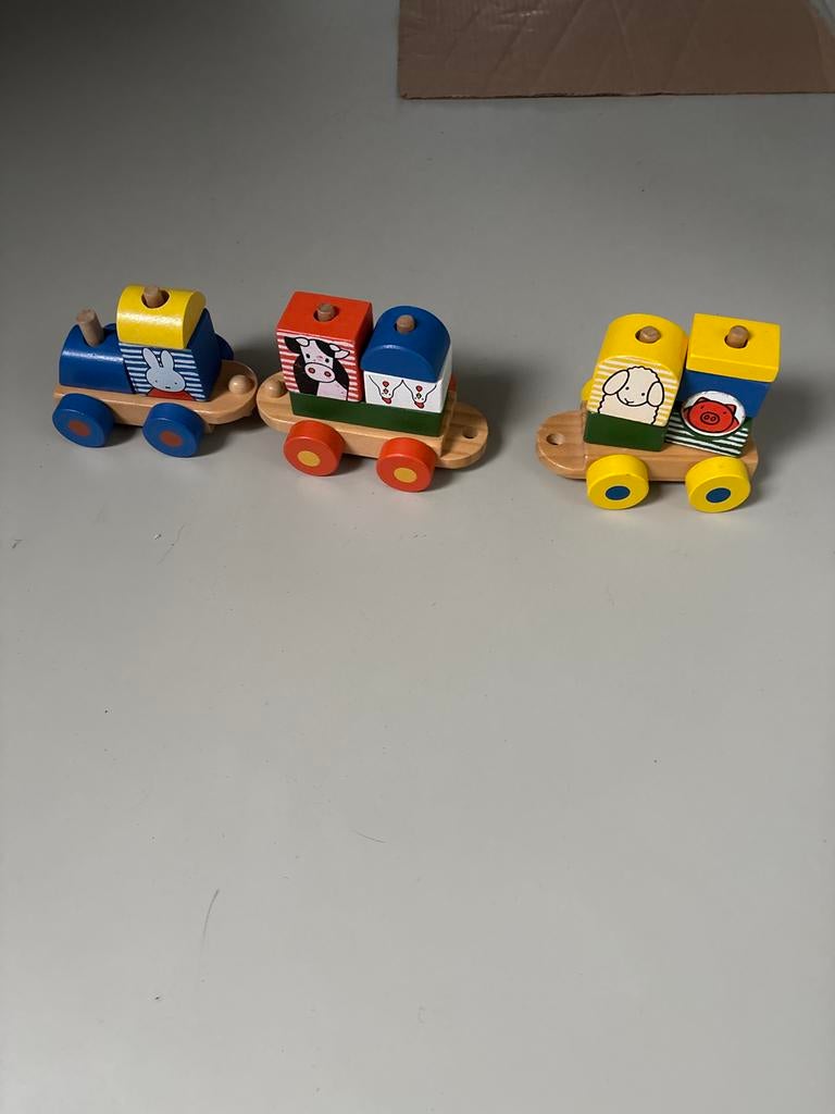 Houten Nijntje trein en raket, Ophalen of Verzenden, Zo goed als nieuw, Duw- of Trekspeelgoed