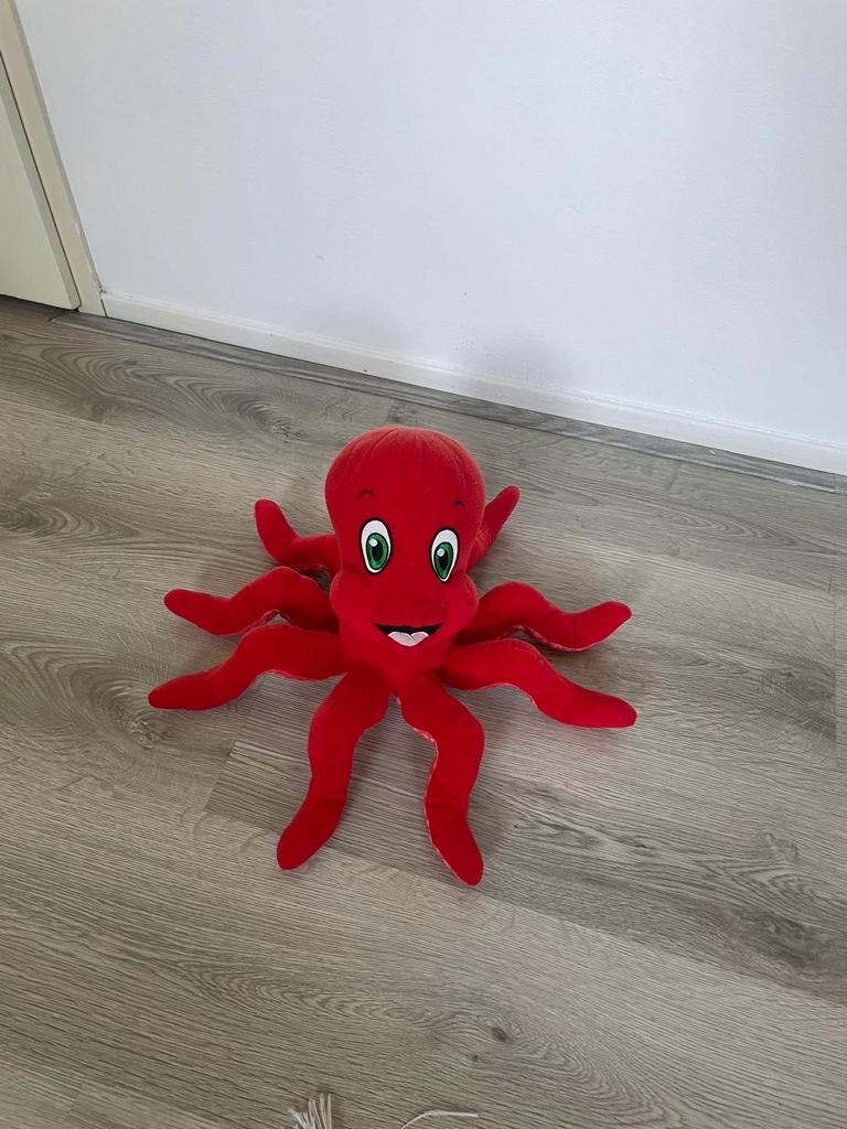 Leuke rode octopus knuffel - Zo goed als nieuw!, Kinderen en Baby's, Speelgoed | Knuffels en Pluche, Zo goed als nieuw, Overige typen