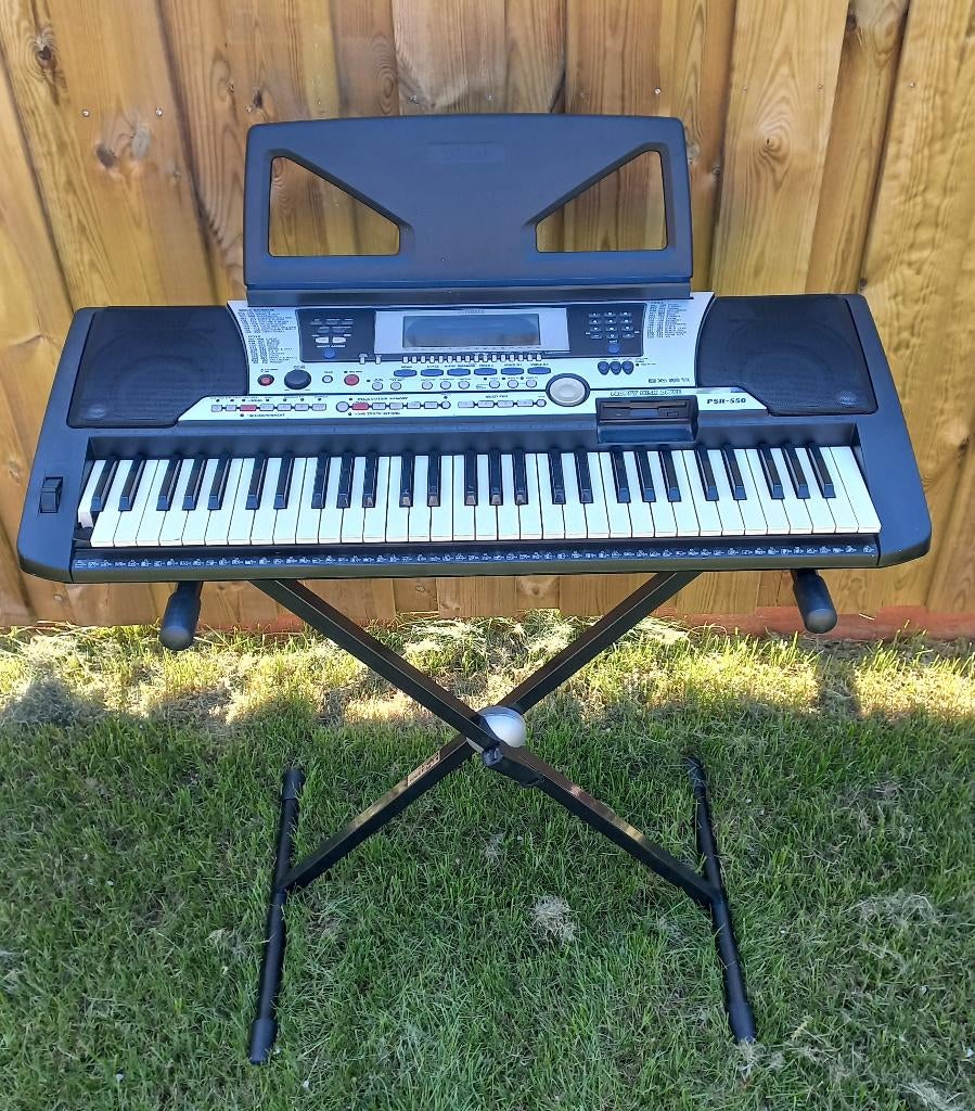 Yamaha Keyboard PSR - 550, Muziek en Instrumenten, Keyboards, Ophalen, Gebruikt, 61 toetsen, Yamaha