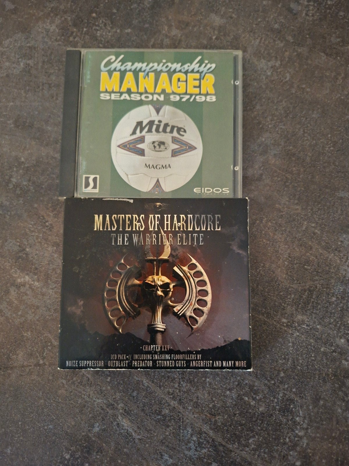 Masters of Hardcore: The Warrior Elite (3CD Pack), Cd's en Dvd's, Cd's | Overige Cd's, Gebruikt, Boxset, Bonusmateriaal, Inclusief doosje