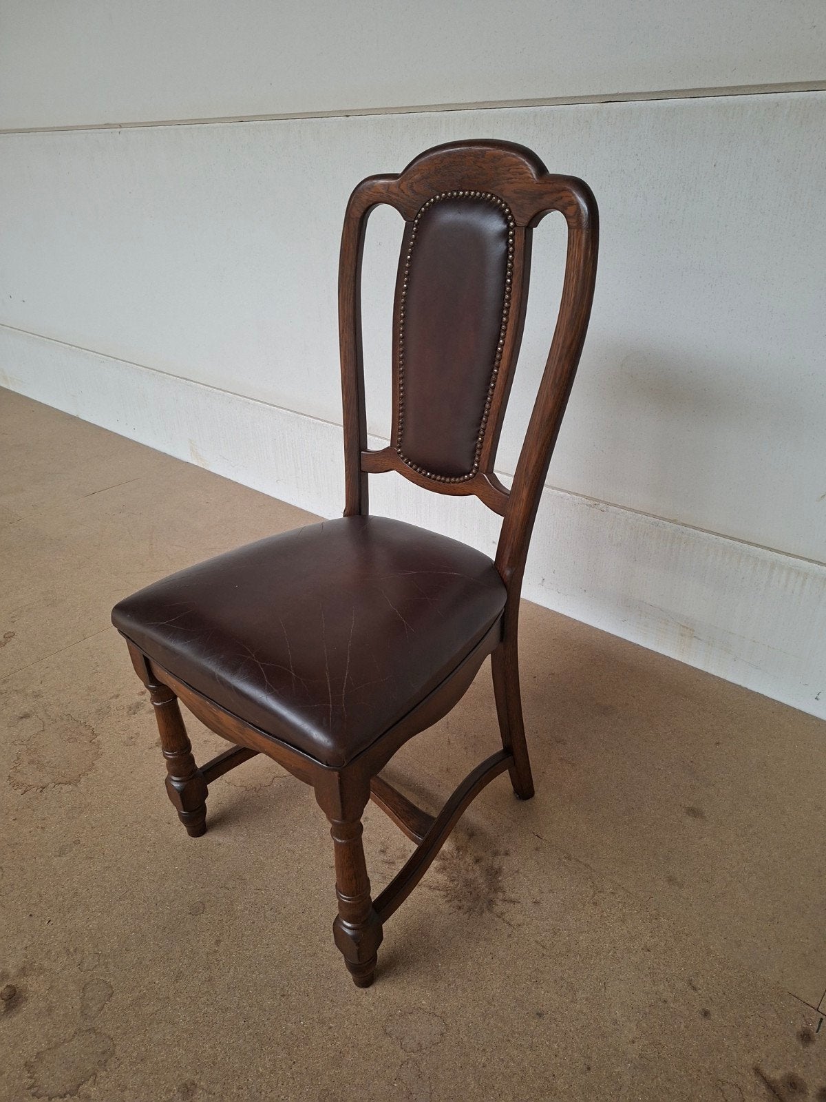 4 eetkamerstoelen, gebruikt, af te halen in Breda, Huis en Inrichting, Stoelen, Ophalen