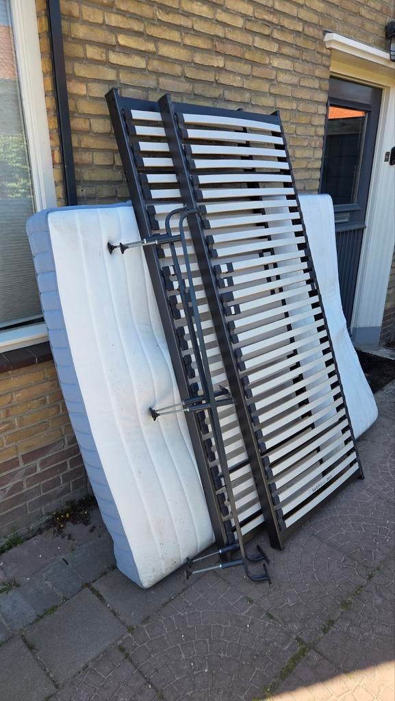 gratis af te halen Lattenbodem 160x210  matras 160x200, Ophalen, 210 cm, Tweepersoons, Zo goed als nieuw