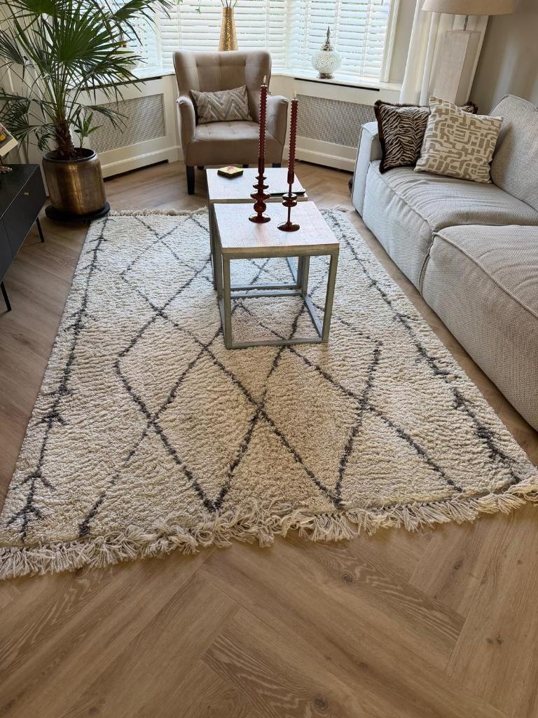 Creme kleurig vloerkleed, Ophalen, Gebruikt, 200 cm of meer, Grijs
