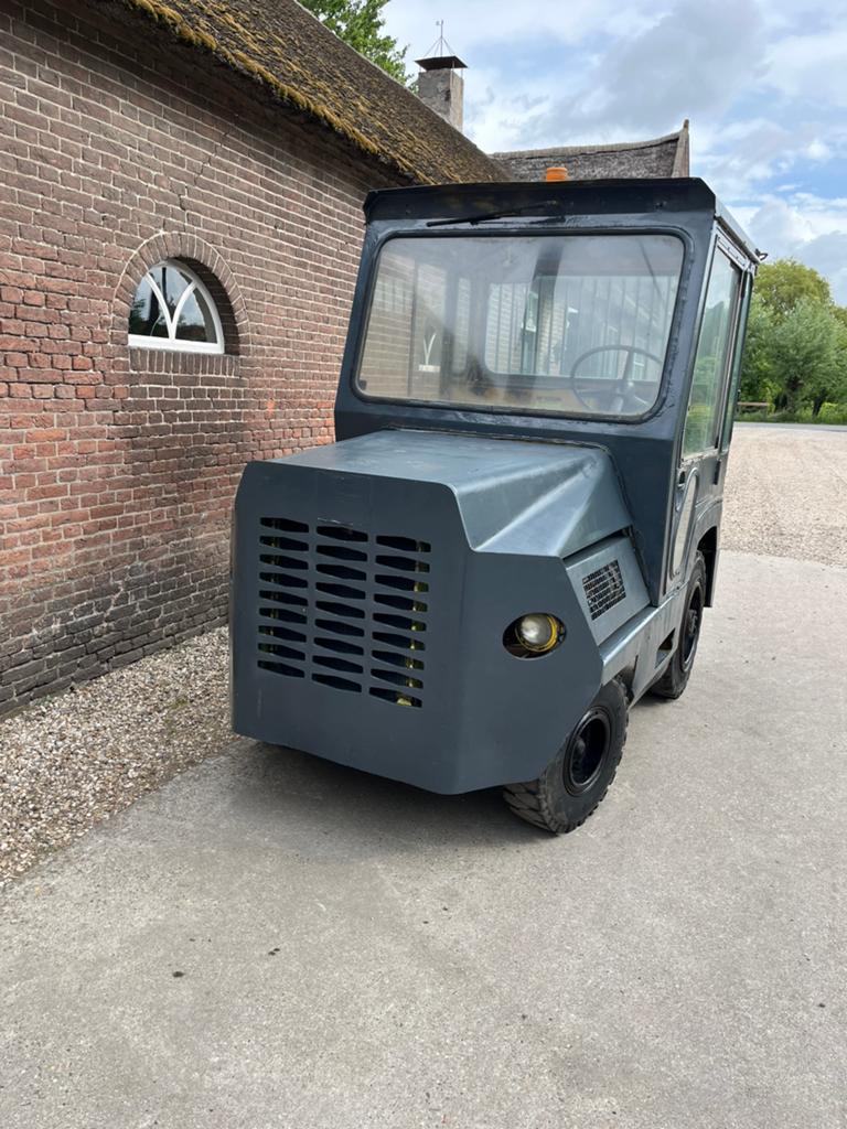 Clark c130 vliegtuigtrekker ford 6cil lpg automaat, 1000 tot 2000 kg, Ophalen of Verzenden, LPG, Heftruck