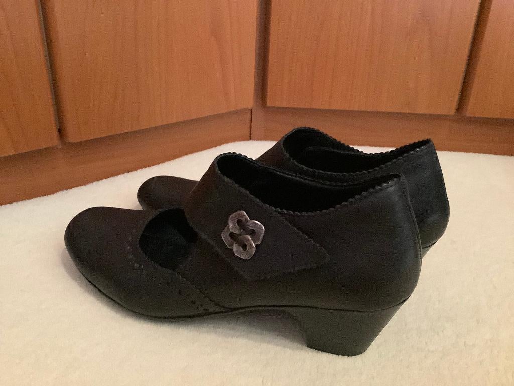 Prachtige schoenen van het merk Rieker, maat 40., Pumps, Zwart, Ophalen of Verzenden, Zo goed als nieuw