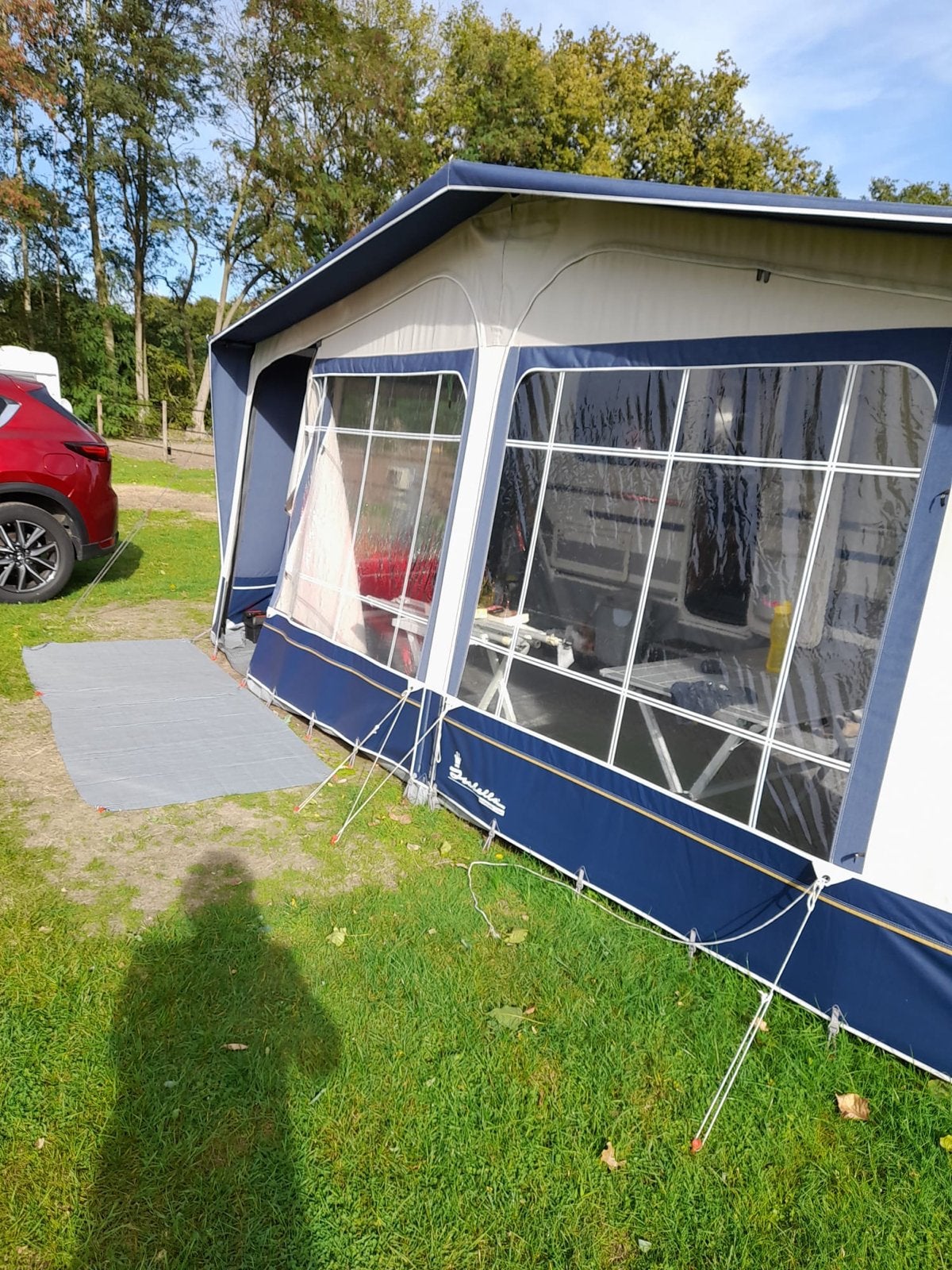 Fendt opal 495 SFB- Luxe Caravan met Voortent, luifel +mover, Rondzit, Particulier, 5 tot 6 meter, 1250 - 1500 kg