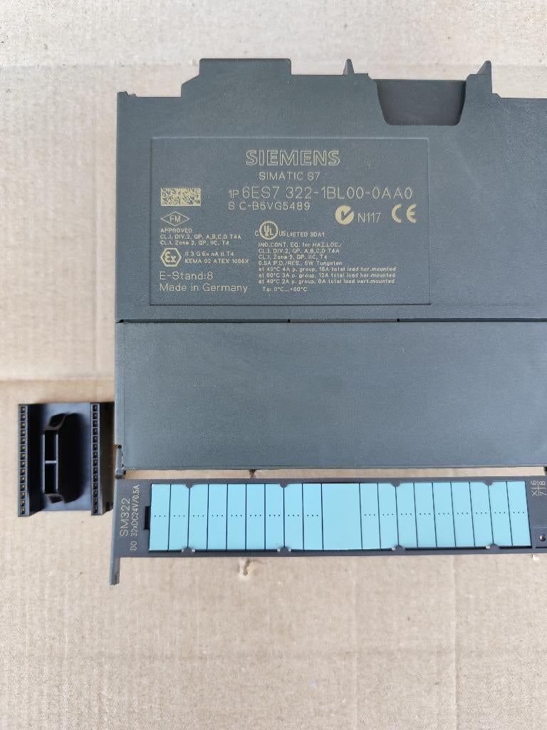 Siemens Simatic S7 - 32 digitale uitgangskaart SM322, Hobby en Vrije tijd, Elektronica-componenten, Ophalen of Verzenden, Gebruikt