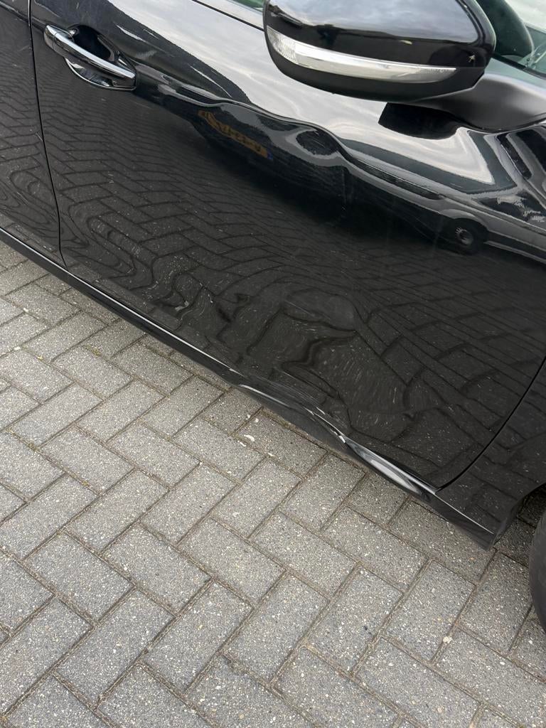 Peugeot 208 1.4 HDI 50KW/68PK 5-D 2012 Zwart, Auto's, Peugeot, Voorwielaandrijving, 1025 kg, 1398 cc, 4 cilinders
