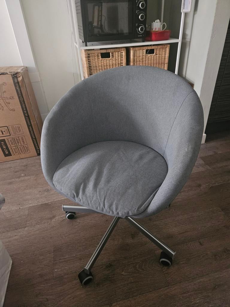 IKEA grijze bureaustoel met wielen, Ophalen, Gebruikt, Grijs