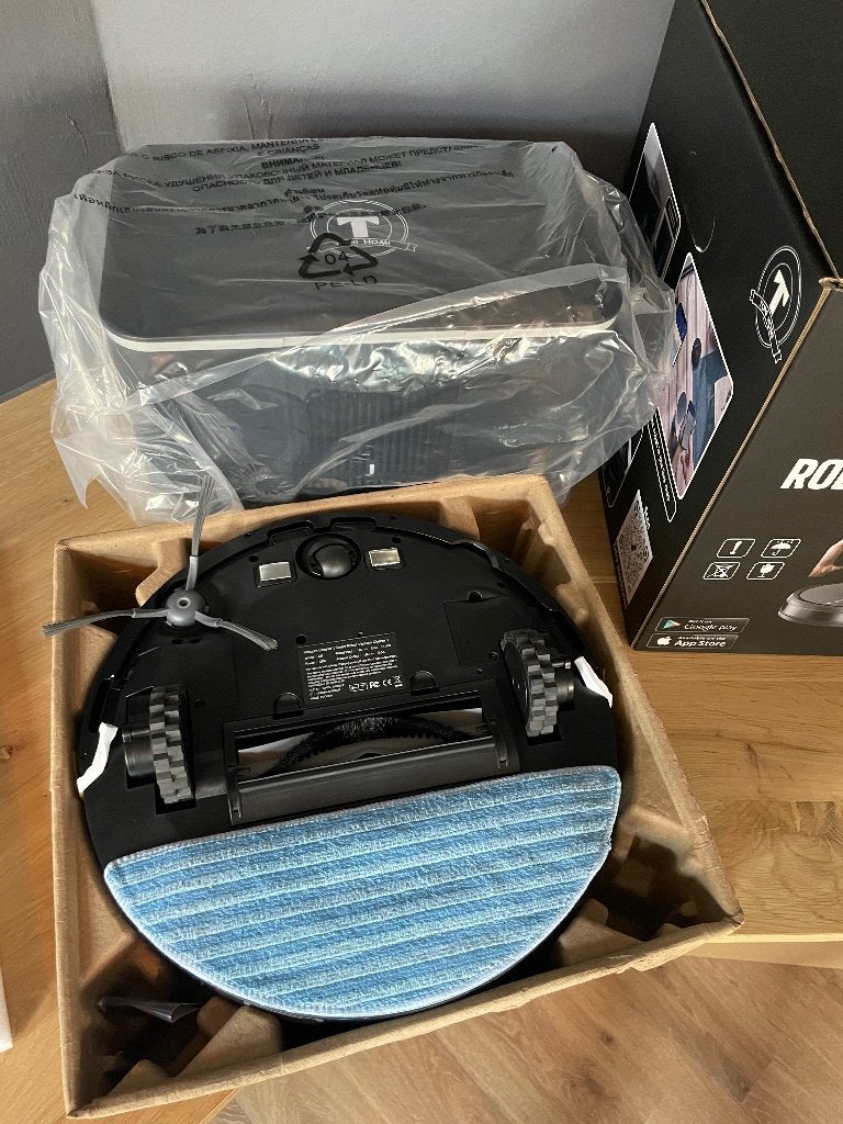 Foto 5 van Ongebruikte robotstofzuiger met dweil (winkelprijs €1299)