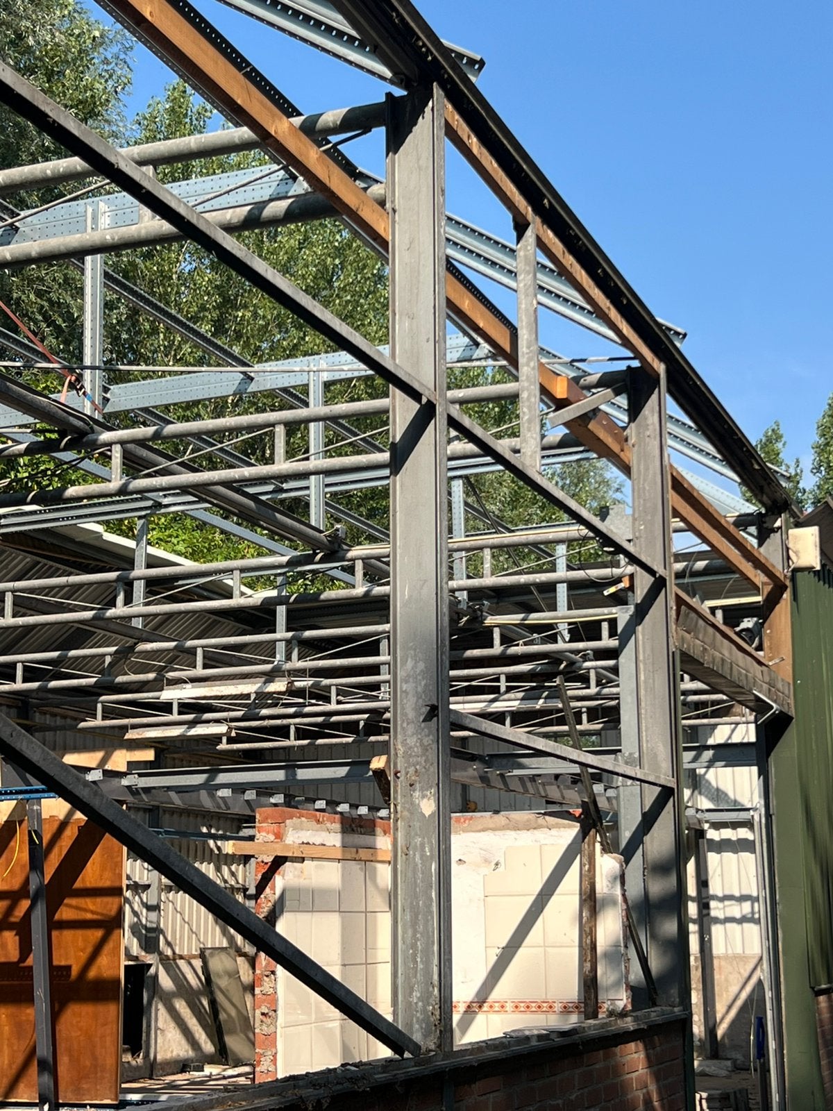 Staalconstructie spanten loods, Doe-het-zelf en Verbouw, Ophalen, Zo goed als nieuw