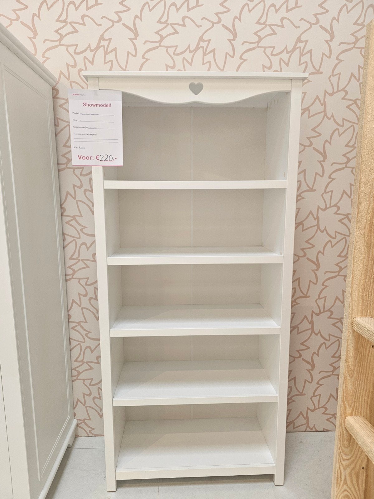 Vipack Amori boekenkast, wit, Ophalen, Met plank(en), 50 tot 100 cm, Zo goed als nieuw