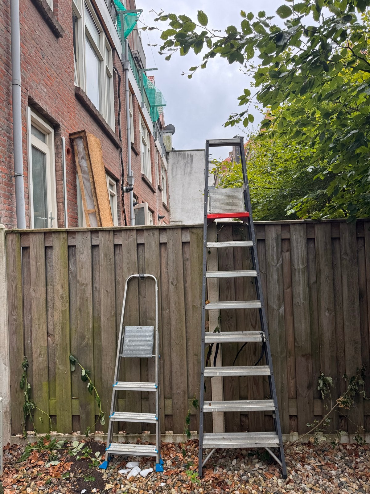 Altrex ladder in goede staat, Ophalen of Verzenden, Gebruikt, Ladder, 2 tot 4 meter
