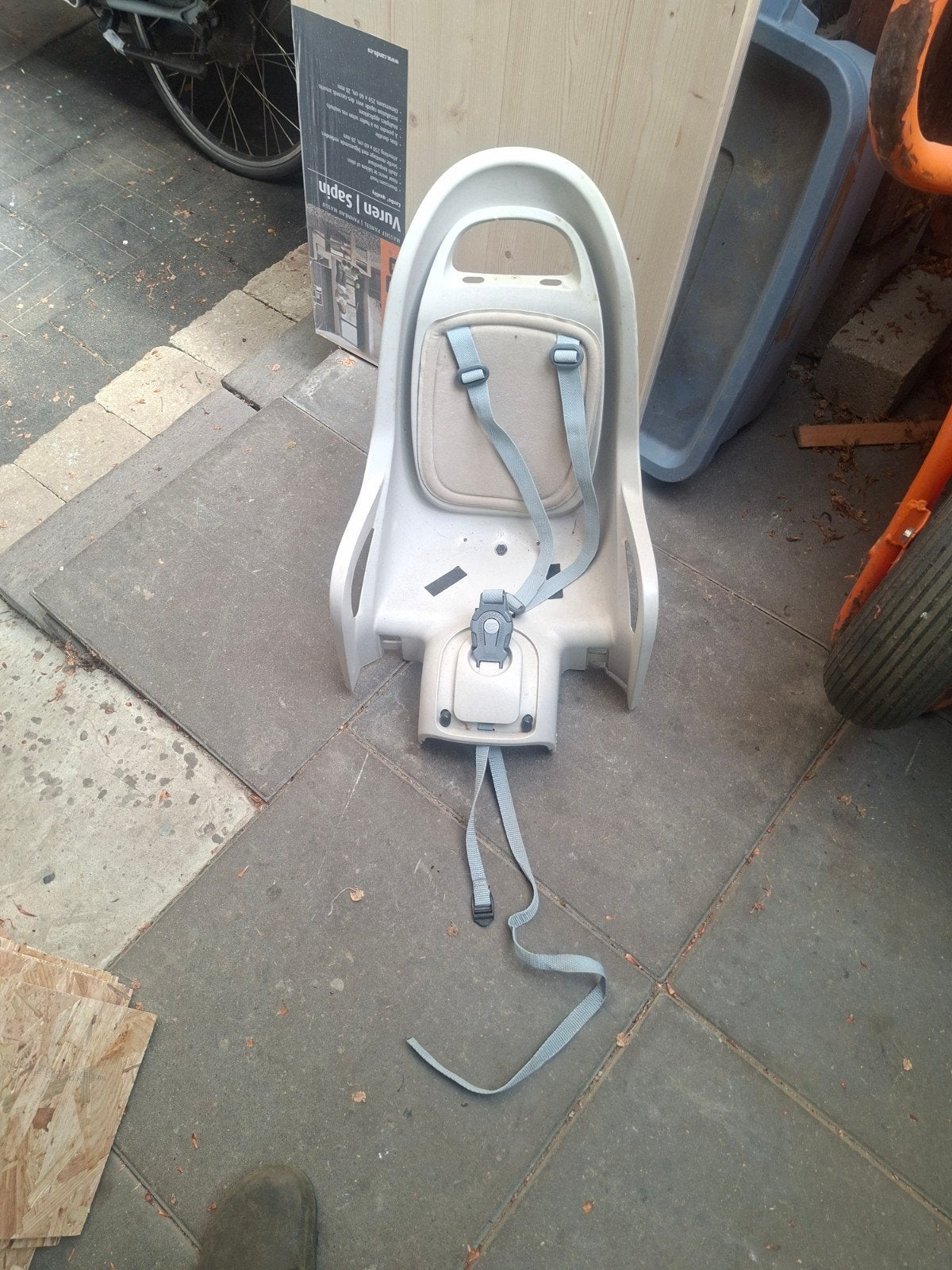 Fiets stoel., Ophalen