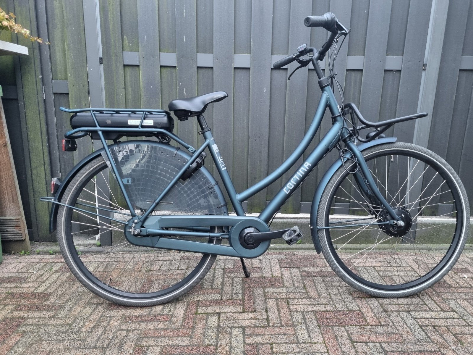 mooie Cortina U1 E-bike- Framemaat 57, 55 tot 59 cm, Ophalen, Gebruikt, 30 tot 50 km per accu