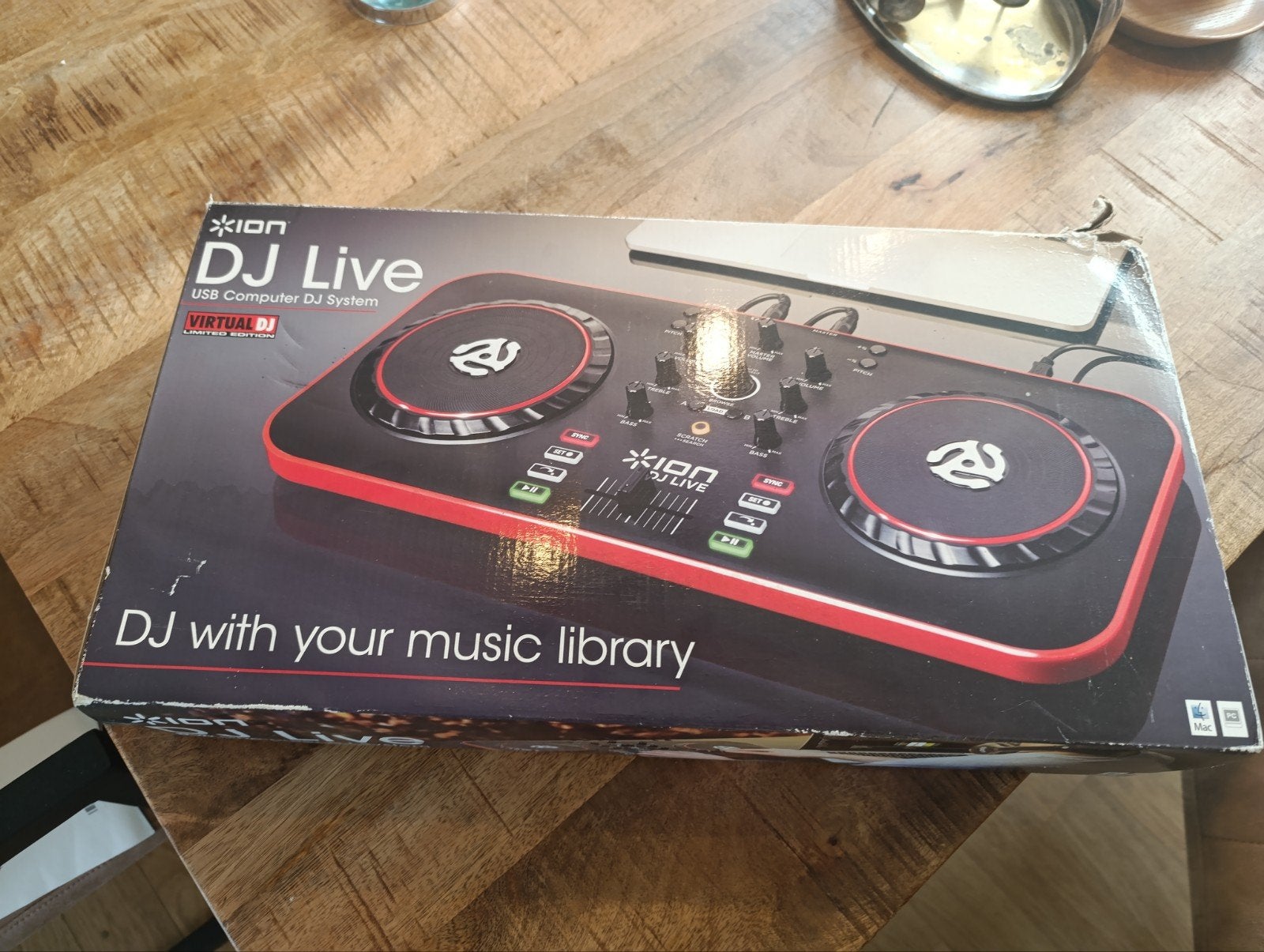 Ion DJ Live USB Computer DJ Systeem - Zo goed als nieuw, Muziek en Instrumenten, Dj-sets en Draaitafels, Ophalen of Verzenden